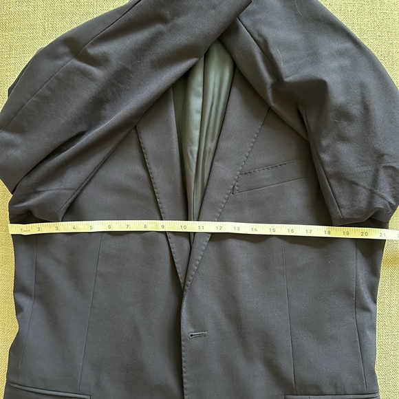 Brooks Brothers Navy Suit — 42L - Picture 6 of 10